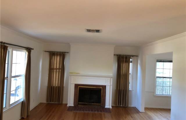 4855 Haskell Avenue Gallery 2