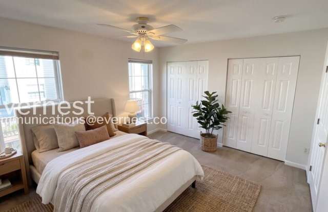 1871 Tiger Lily Circle Gallery 4
