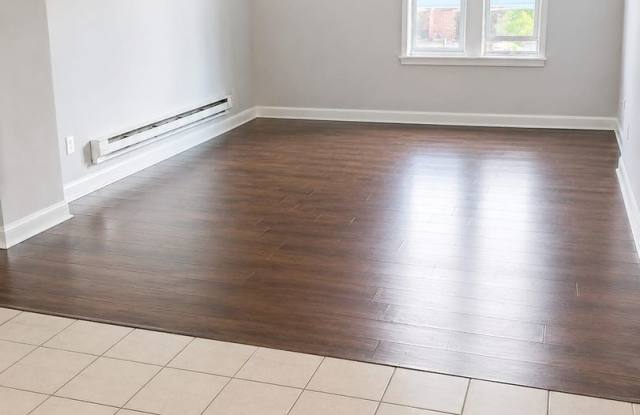 5849 Market Street, Gallery 4