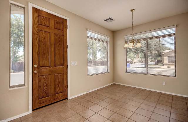 1263 S EMMETT Drive Gallery 2