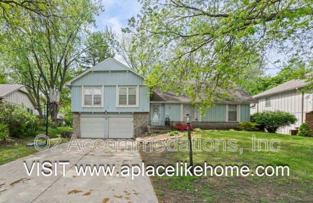 8211 W 97th St photos photos