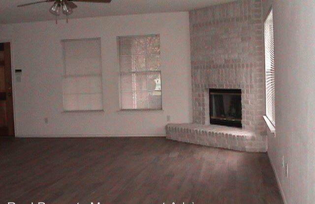 11000 Claywood Drive Gallery 2