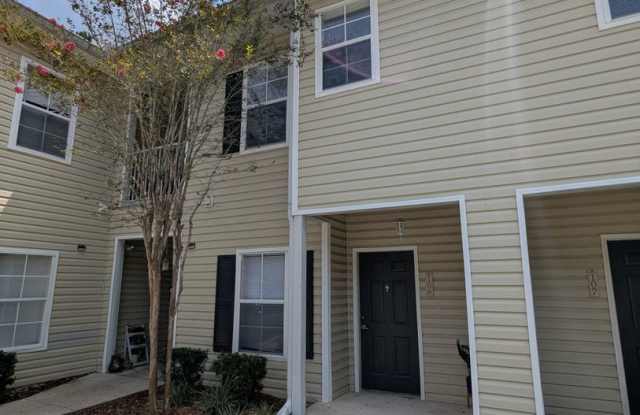 2 Bedroom / 2.5 Bathroom Townhome – Magnolia Place Gallery 1