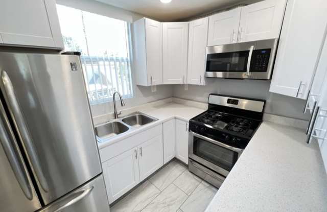 132 South Lemon Avenue photos photos