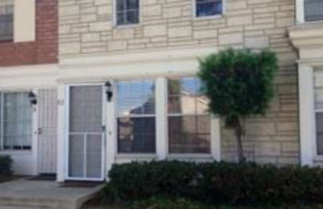 5640 Riverside Dr. #82 photos photos