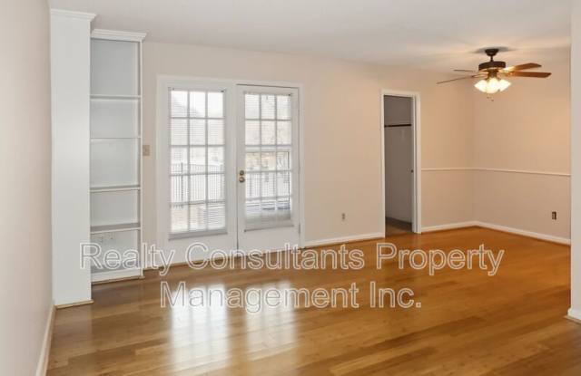 4610 Lawndale Drive Gallery 3