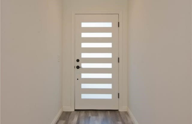 6114 Tampa Avenue Gallery 3