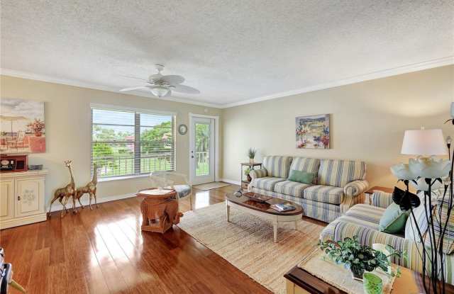 78 Royal Oak Drive unit: 206 Gallery 3