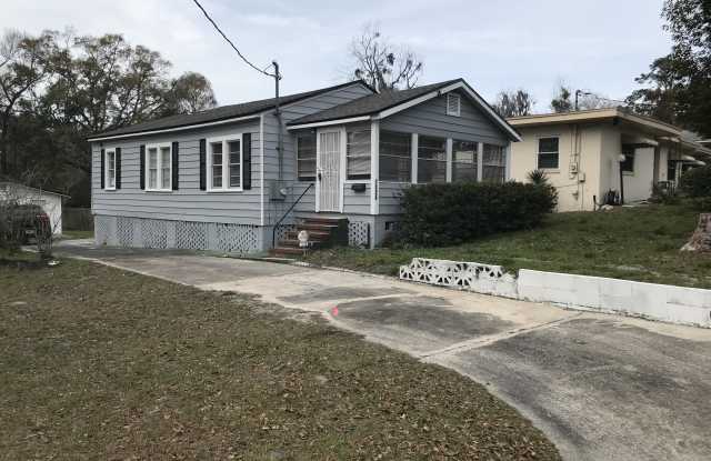 7124 Lorain Street - 7124 Lorain Street, Jacksonville, FL 32208