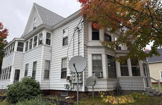70 Gilford Avenue Gallery 3