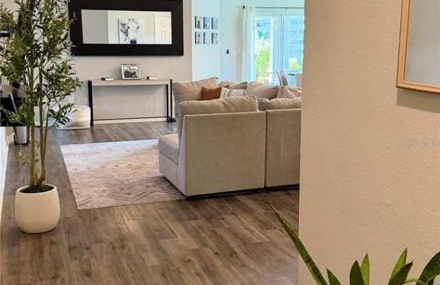 6896 GIDEON Circle Gallery 2