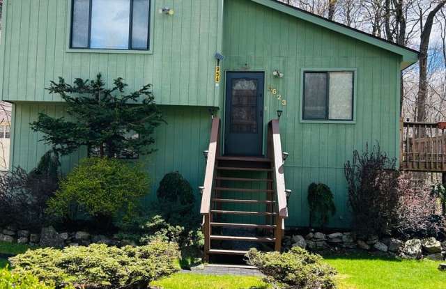 Bright and spacious 3-bedroom, 1-bath home featuring a nice backyard photos photos