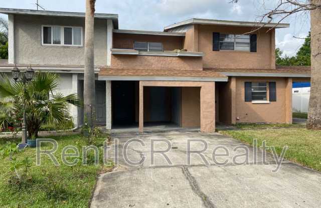 1708 Azalea Court Unit B Gallery 1
