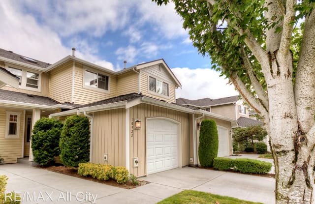 10922 SE 187th Lane - 10922 SE 187th Ln, Renton, WA 98055