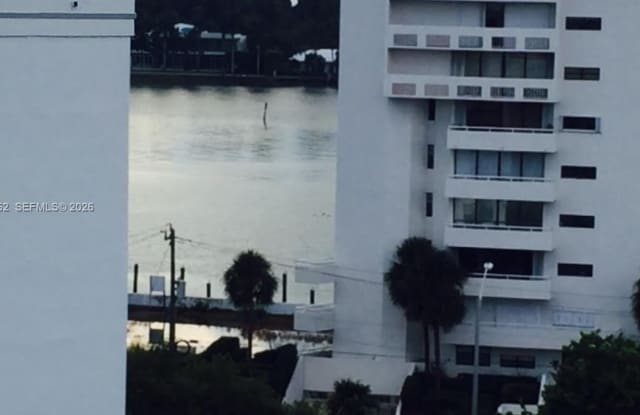 6855 Abbott Ave photos photos