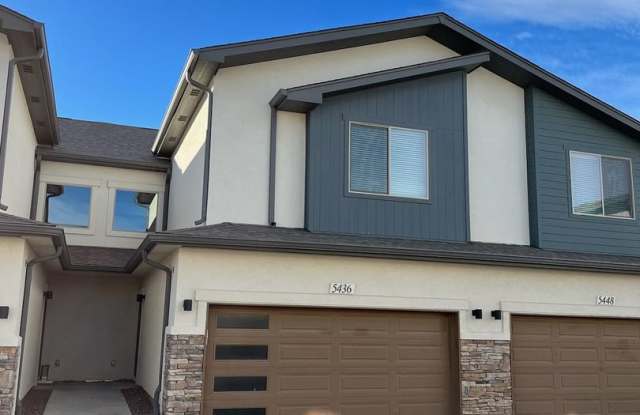 Beautiful 3 Bedroom Home for Rent on Carvel Grove photos photos