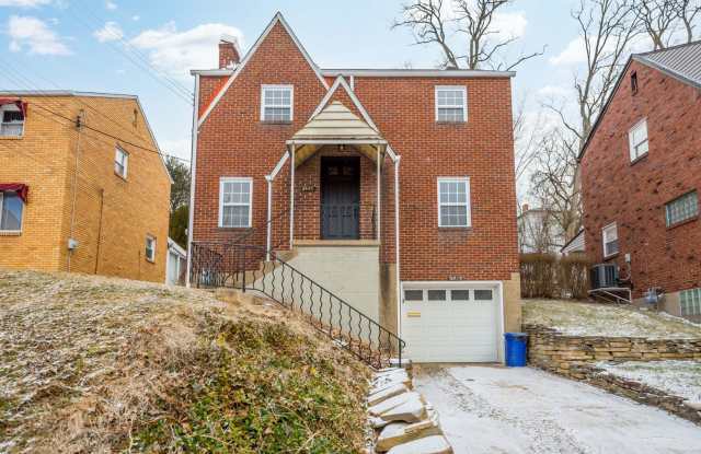 AVAILABLE JUNE 1ST!! 3 BEDROOM IN CARRICK! photos photos AVAILABLE JUNE 1ST!! 3 BEDROOM IN CARRICK! photos photos