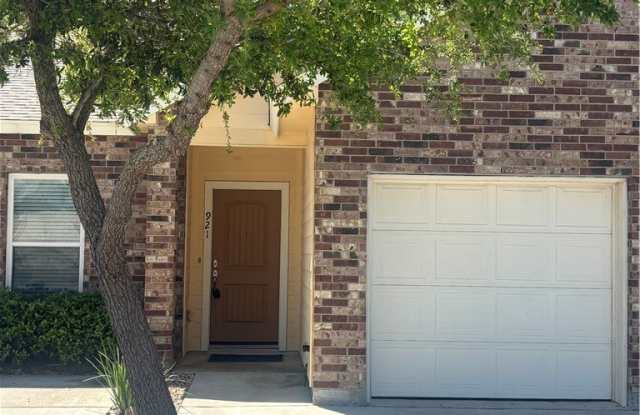 921 Moore Avenue photos photos