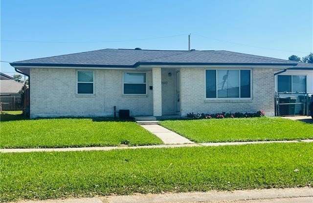 2610 IDAHO Avenue photos photos