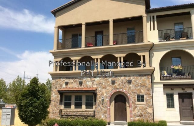 5548 W Parkway West Dr - 5548 West Parkway West Street, Highland, UT 84003