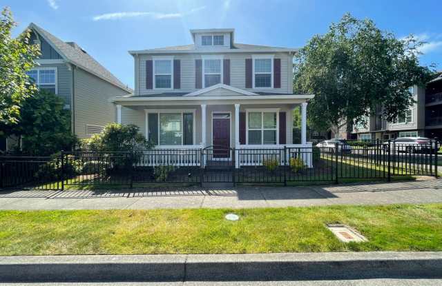 Hillsboro 3Bedroom 2.5 Bath + Den ~ Includes Washer  Dryer and Garage ~ Orenco Gardens Neighborhood! - 797 Northeast 63rd Avenue, Hillsboro, OR 97124