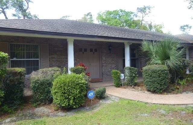 100 S SWEETWATER BOULEVARD - 100 South Sweetwater Boulevard, Wekiwa Springs, FL 32779