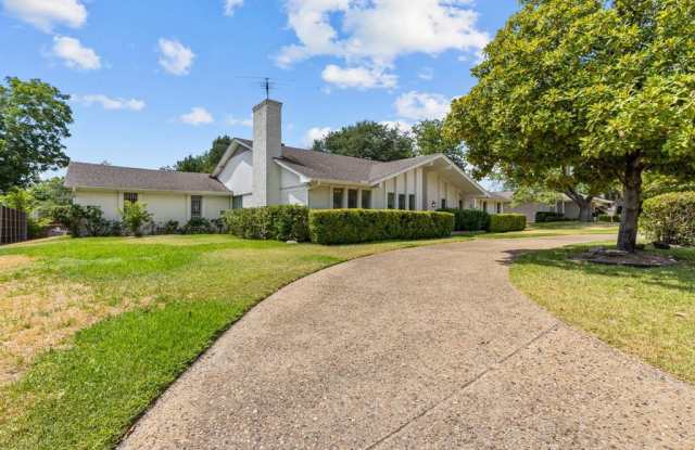 6908 Heatherknoll Drive Gallery 2