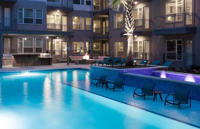 122 West City Line Dr - 122 West Cityline Drive, Richardson, TX 75082