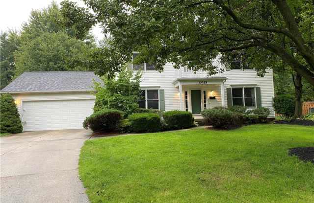 33655 Outley Park Dr - 33655 Outley Park Drive, Solon, OH 44139