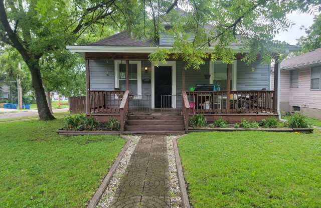 229 North Jackson Avenue photos photos