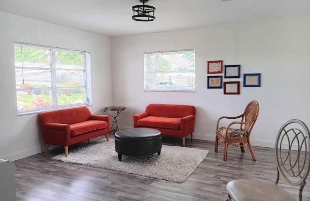7105 NW 74th Place Gallery 4