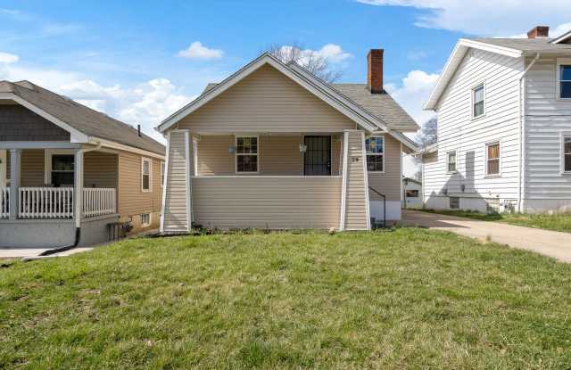 Stunning and Spacious 3 Bedroom House - 79 Seminary Avenue, Dayton, OH 45403