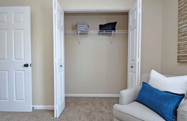 The Flats at Hurstbourne Gallery 4