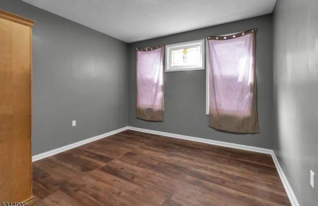 74 Howard St photos photos
