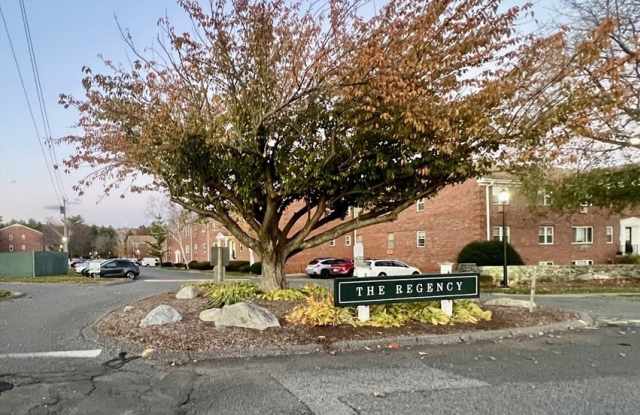 192 Regency Park Dr - 192 Regency Park Drive, Agawam Town, MA 01001