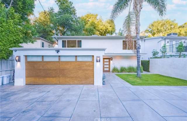 4444 Canoga Avenue photos photos