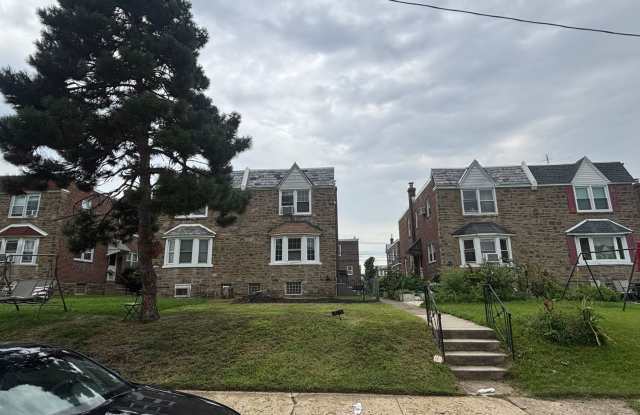 Beautiful Renovated 3BR Twin in Castor Gardens Neighborhood Gallery 3