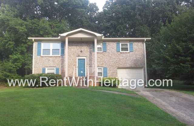 Amazing 4 Bedroom/ 2 Bath Home / Bonus Room or Flex Room / Beautiful Manicure Yards / Great Location photos photos