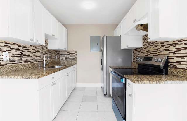 1333 S Dixie Hwy photos photos