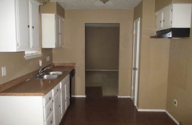 4534 Donalbain Drive Gallery 2