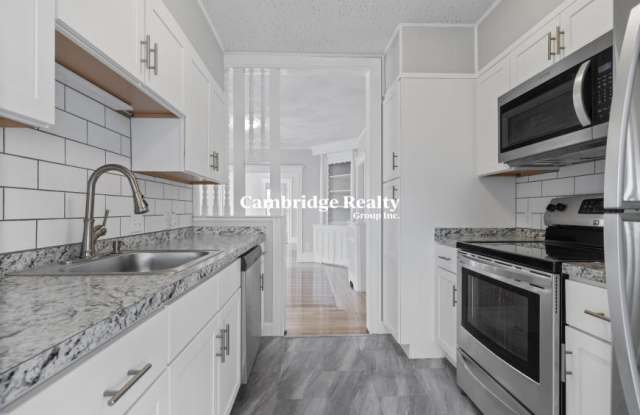 14 Windsor Rd. Gallery 1