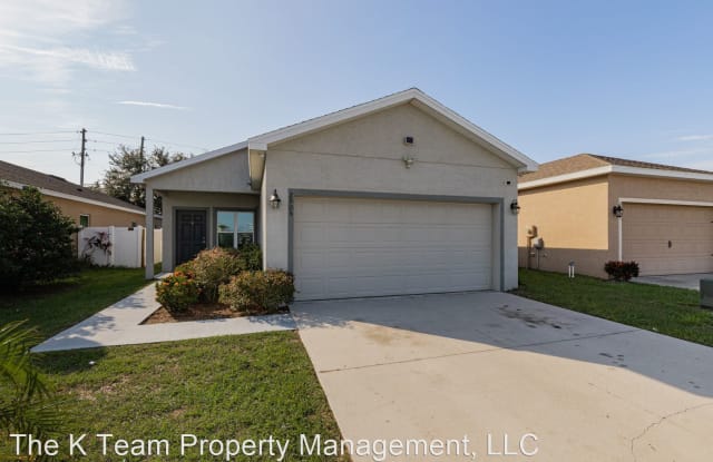 2905 Whispering Trails Drive - 2905 Whispering Trails Dr, Winter Haven, FL 33884