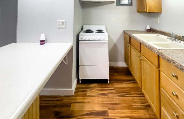 Spacious Apartments in the Heart of the Village Gallery 4