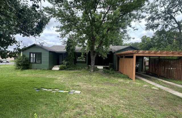 201 W M Avenue photos photos