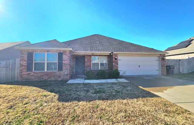 2481 Double Bogey Lane - 2481 Double Bogey Lane, Prairie Grove, AR 72730