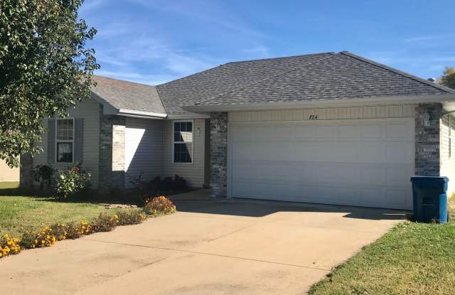 Updated 3 bedroom 2 bathroom home in Clever photos photos