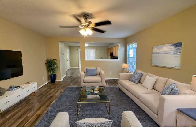 PAINTED AUG 2026  |  OPEN CONCEPT  |  NO CARPET  |  NEAR WURZBACH & NW MILITARY HWY Gallery 3