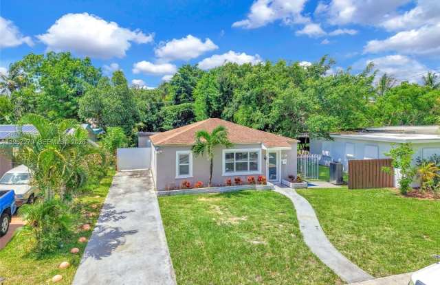 2318 Washington St photos photos