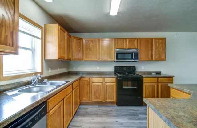 Meadow Ridge Apartments Gallery 3