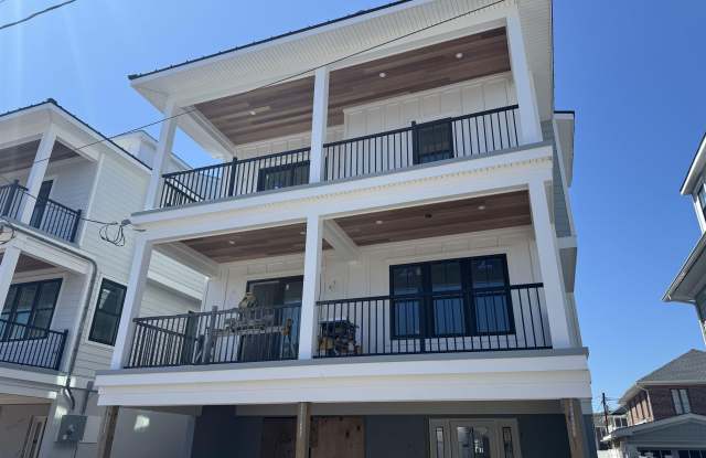 26 S Rosborough Ave photos photos